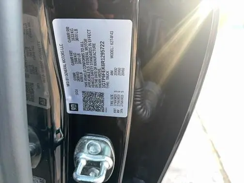 2024 GMC CANYON DENALI  