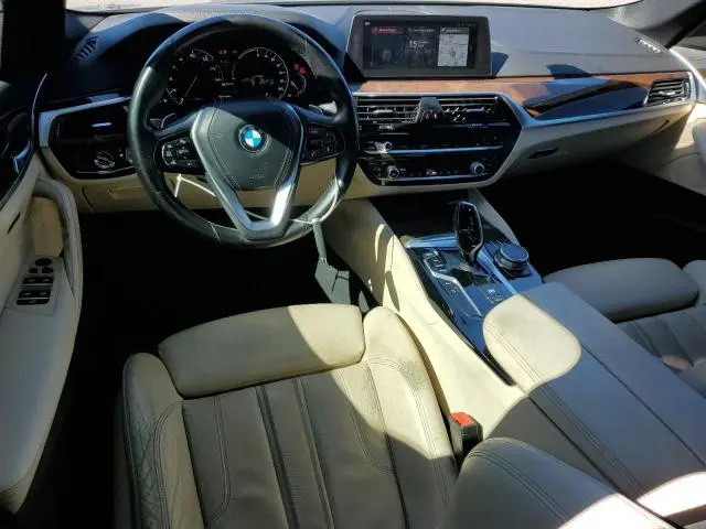 2018 BMW 530E