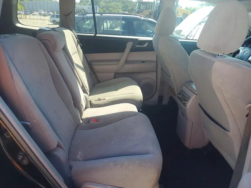2011 TOYOTA HIGHLANDER BASE  