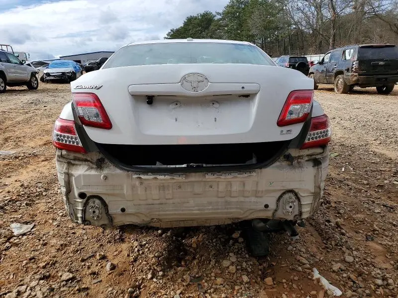 2011 TOYOTA CAMRY BASE  