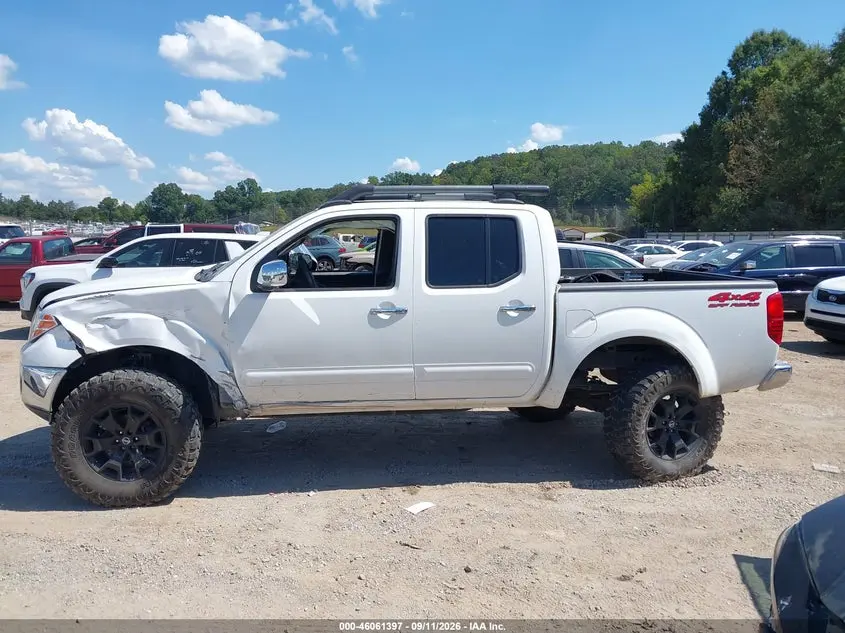 2012 NISSAN FRONTIER SL