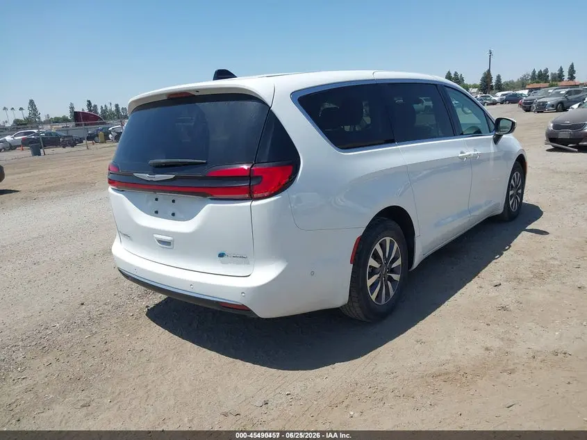 2023 CHRYSLER PACIFICA HYBRID TOURING L
