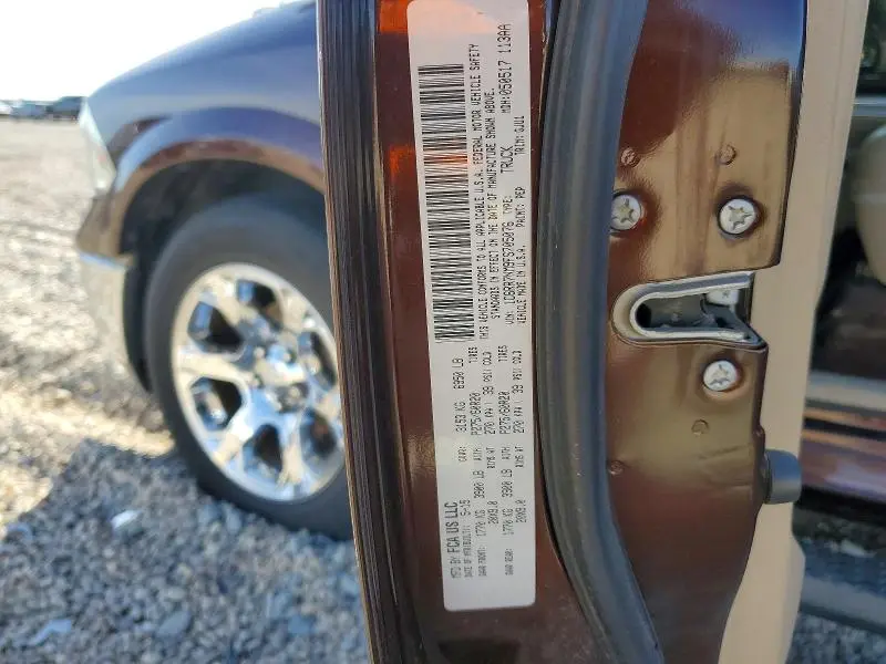 2015 RAM 1500 LARAMIE  