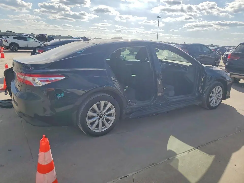 2019 TOYOTA CAMRY LE  