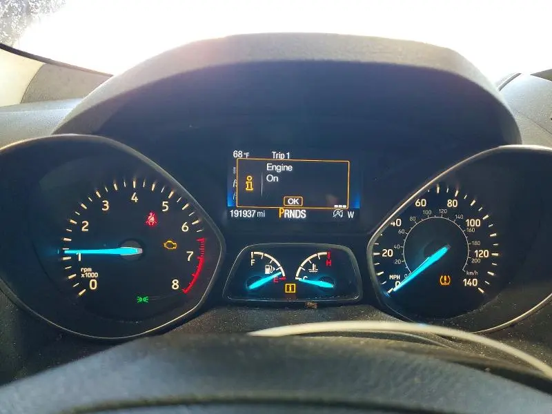 2017 FORD ESCAPE SE  