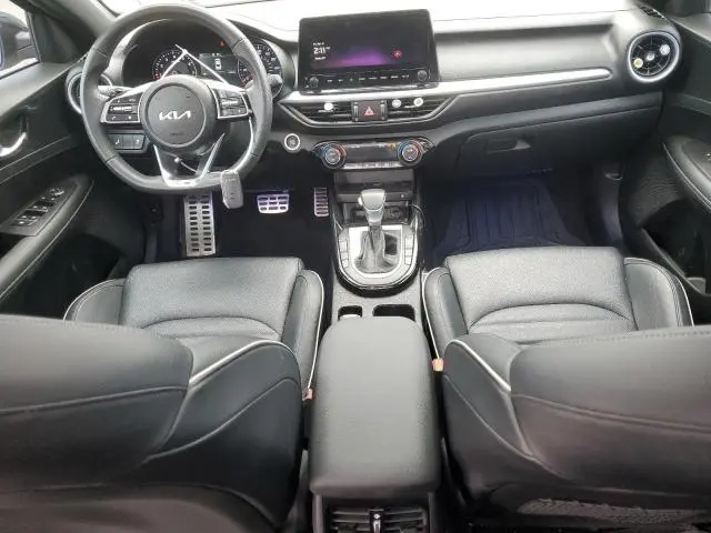 2024 KIA FORTE GT LINE  