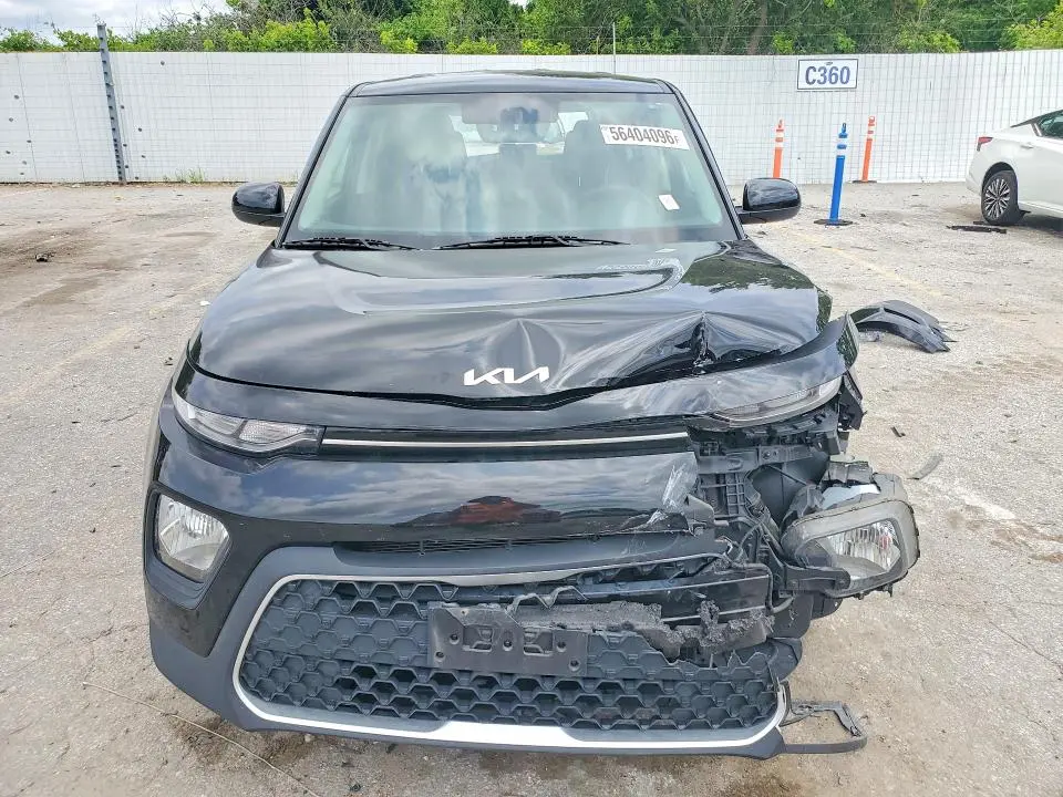 2022 KIA SOUL LX  