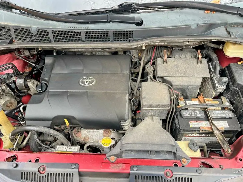 2015 TOYOTA SIENNA L 7-PASSENGER  