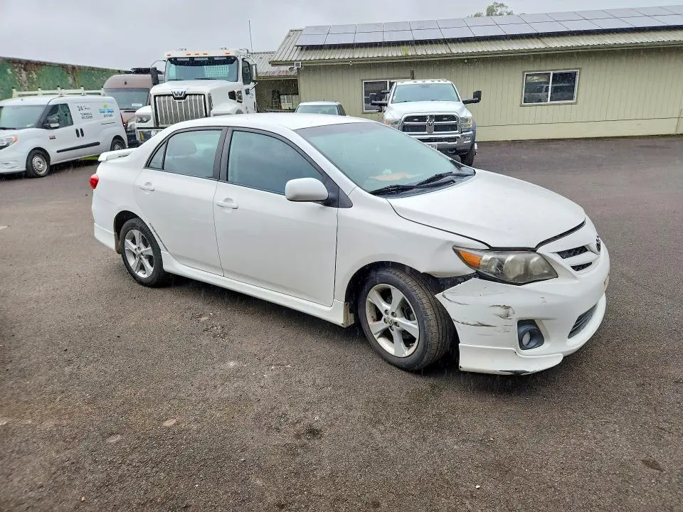 2011 TOYOTA COROLLA S  