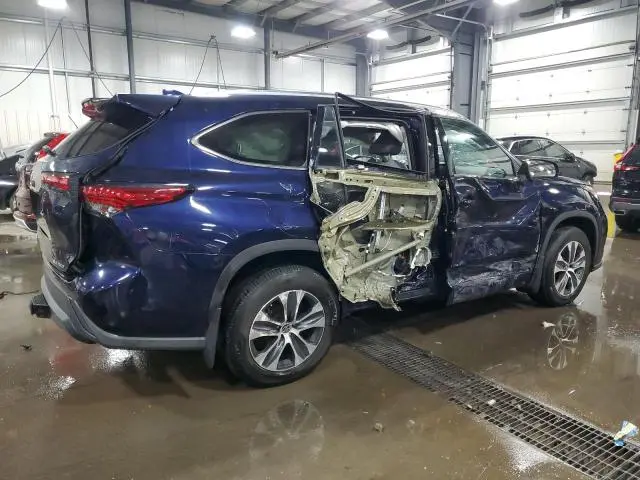 2020 TOYOTA HIGHLANDER XLE  