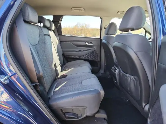 2022 HYUNDAI SANTA FE SE  