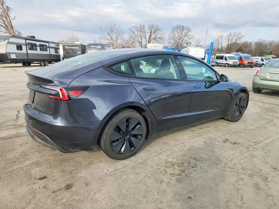 2025 TESLA MODEL 3   