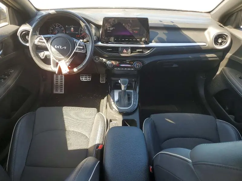 2024 KIA FORTE GT LINE  