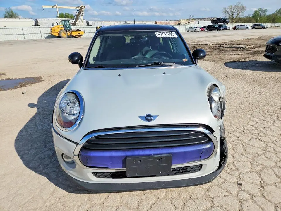 2017 MINI COOPER   
