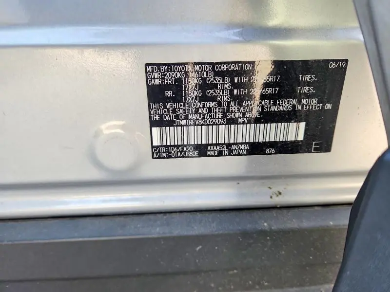 2019 TOYOTA RAV4 XLE  