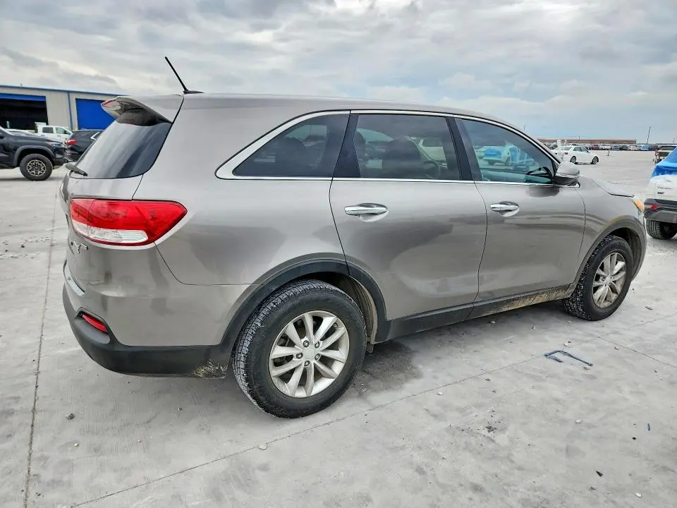 2016 KIA SORENTO L  