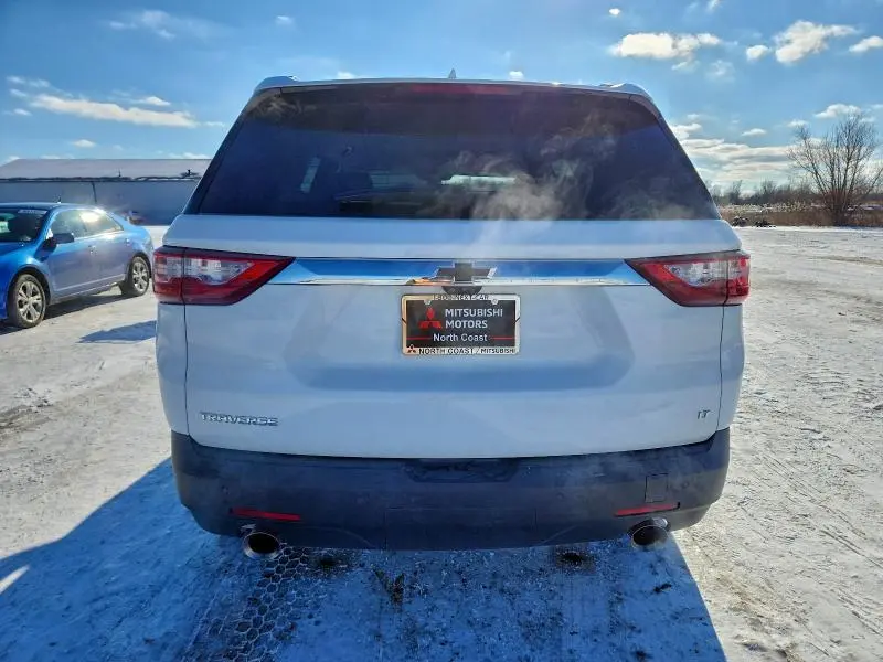 2021 CHEVROLET TRAVERSE LT  
