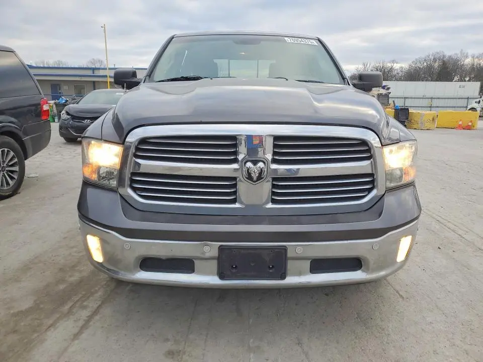 2014 RAM 1500 SLT  