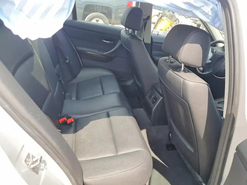 2011 BMW 328 XI  