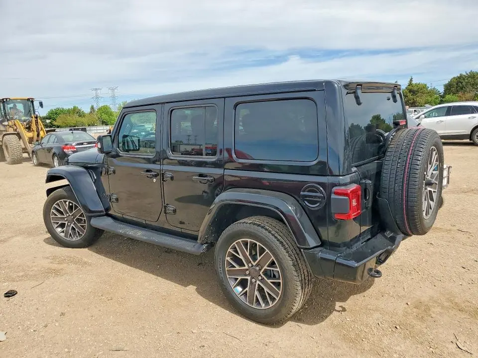 2023 JEEP WRANGLER SAHARA  