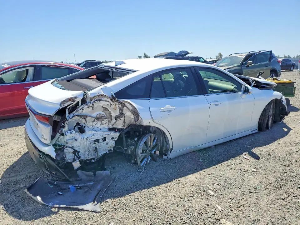 2022 TOYOTA MIRAI XLE  