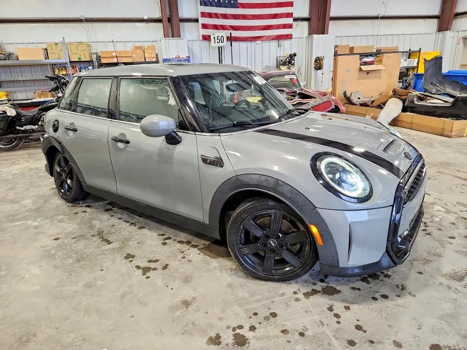 2022 MINI COOPER S  