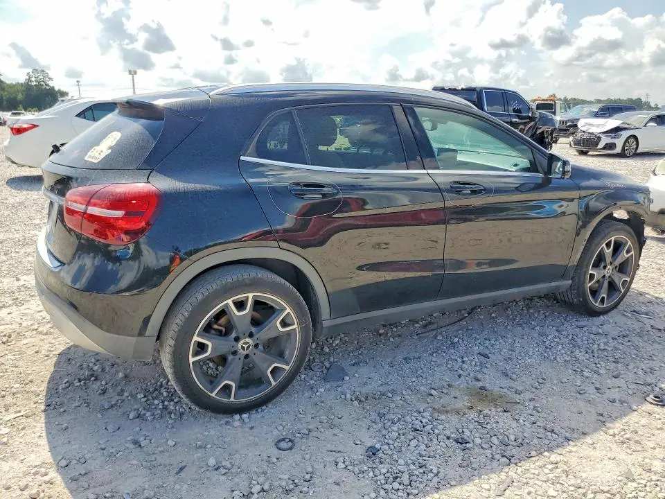 2019 MERCEDES-BENZ GLA 250  
