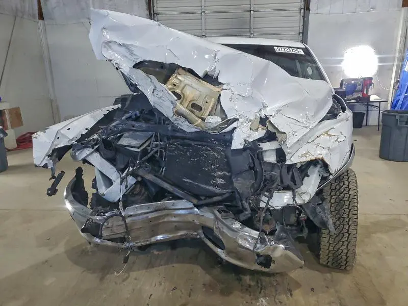 2013 RAM 1500 LARAMIE  