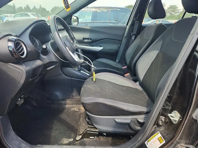 2019 NISSAN KICKS SV  