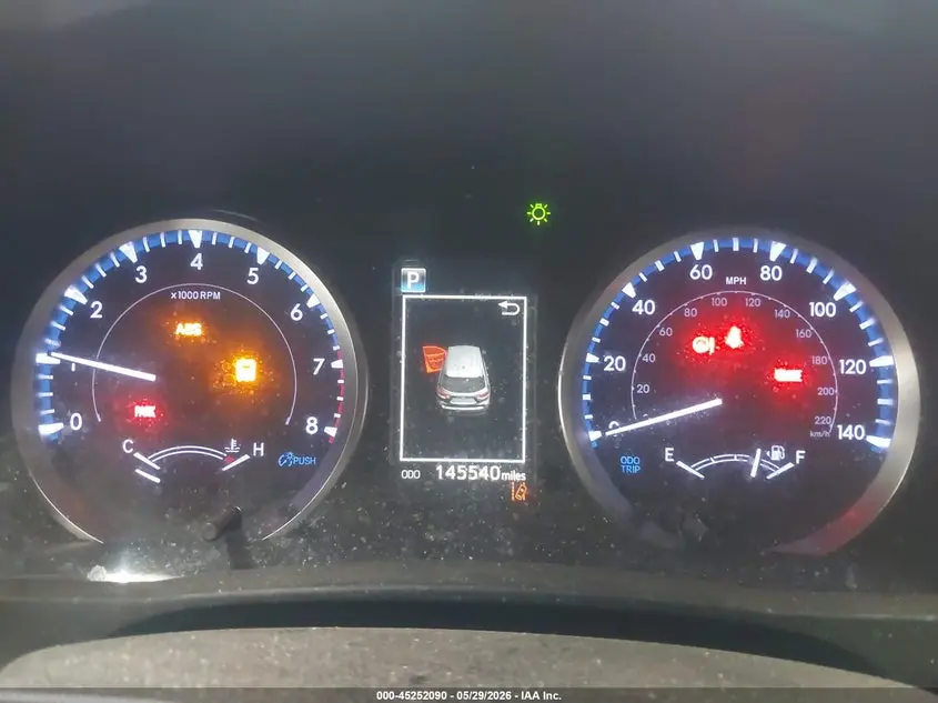 2019 TOYOTA HIGHLANDER LE
