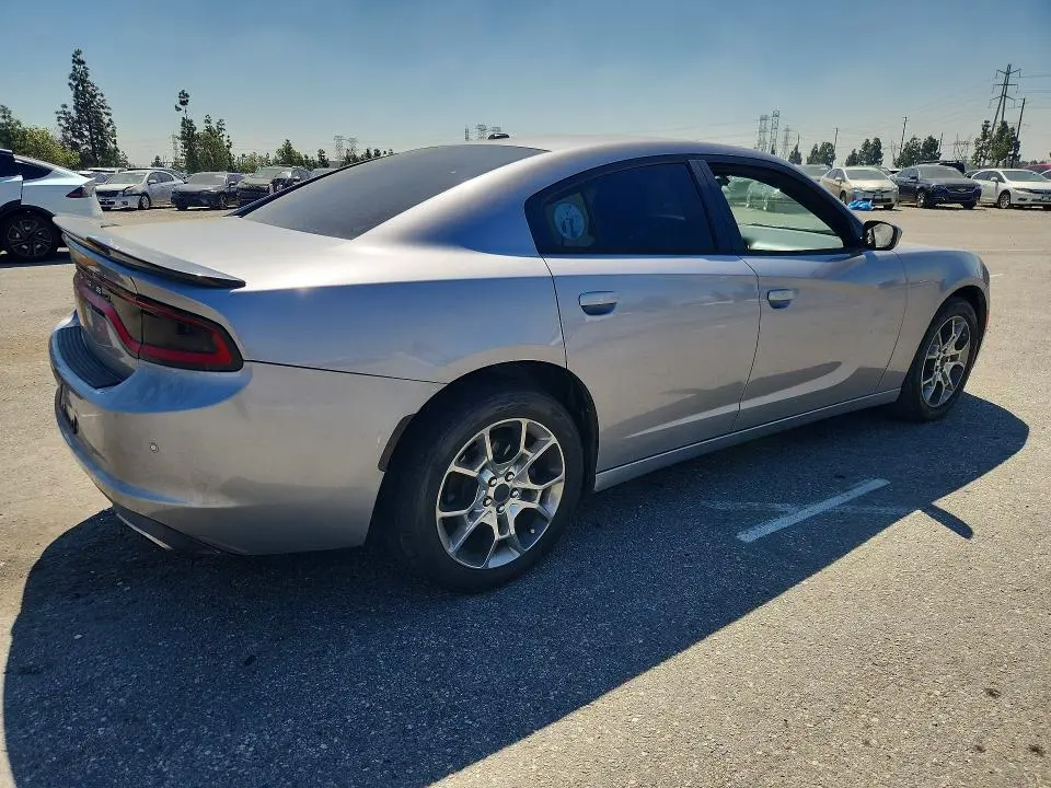 2015 DODGE CHARGER SE  