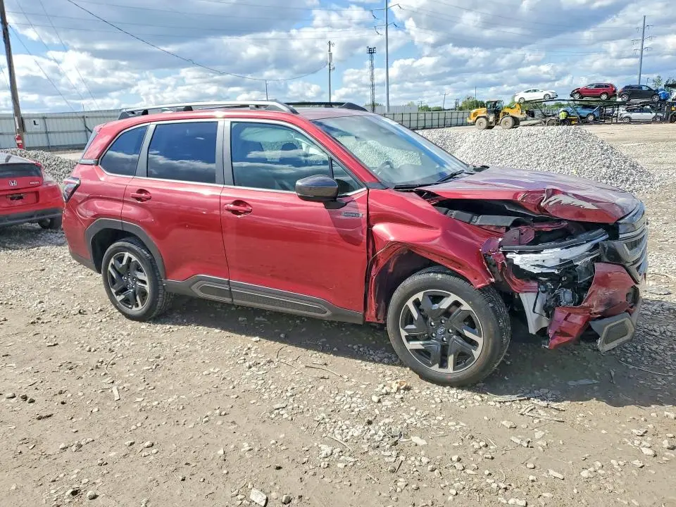 2025 SUBARU FORESTER LIMITED  