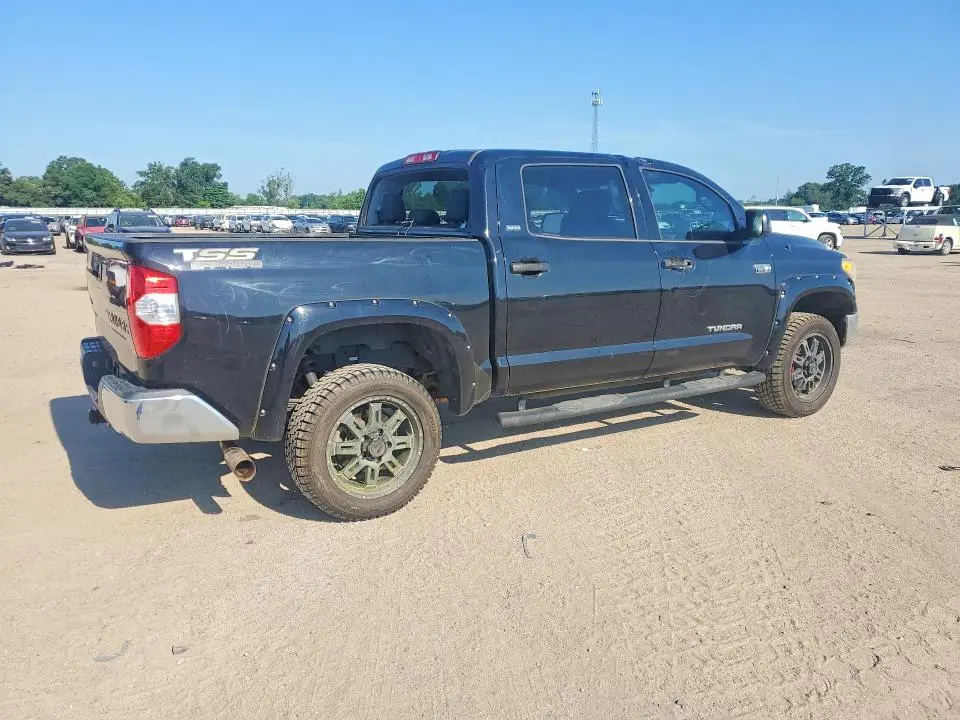 2015 TOYOTA TUNDRA SR5  