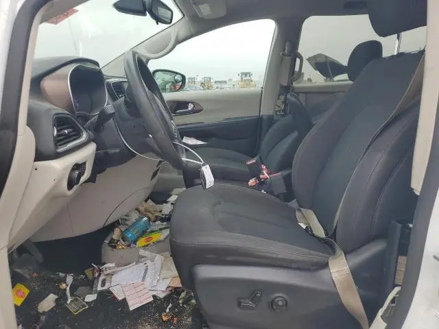 2017 CHRYSLER PACIFICA LX  