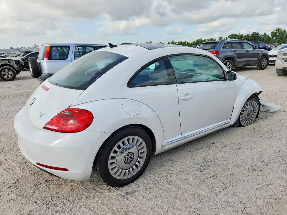 2013 VOLKSWAGEN BEETLE   