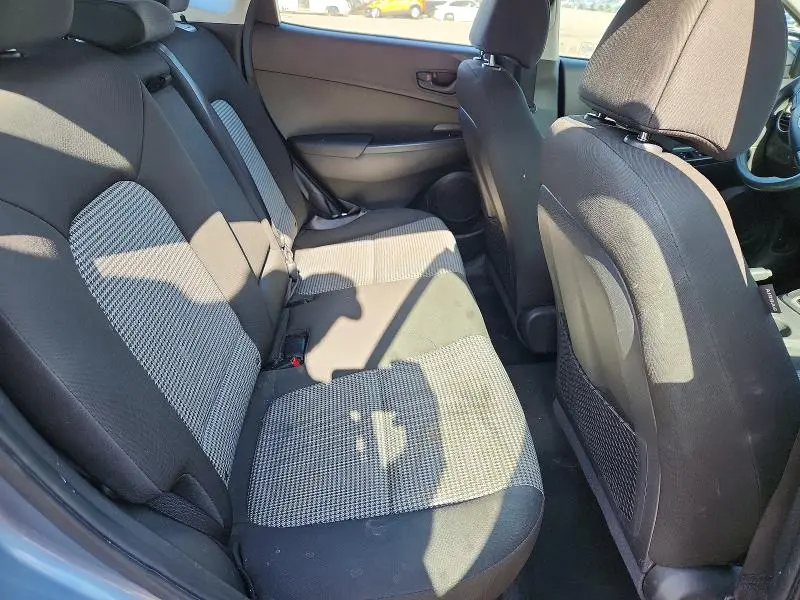 2018 HYUNDAI KONA SE  