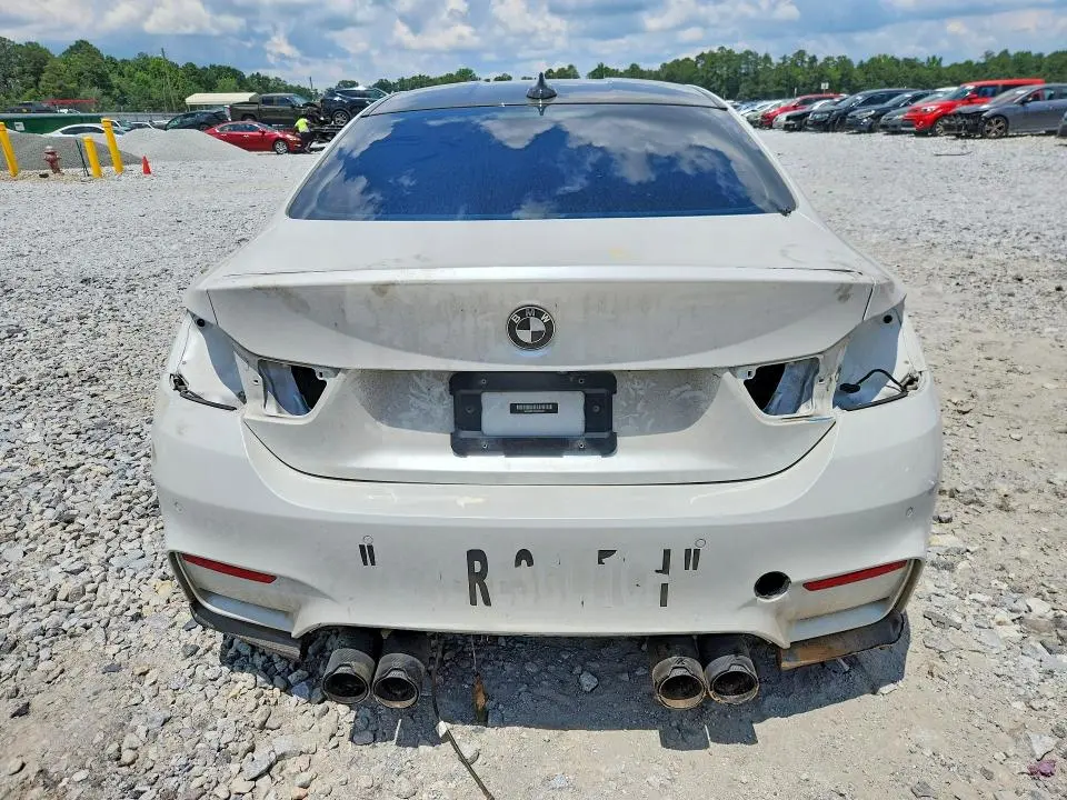 2016 BMW M4   