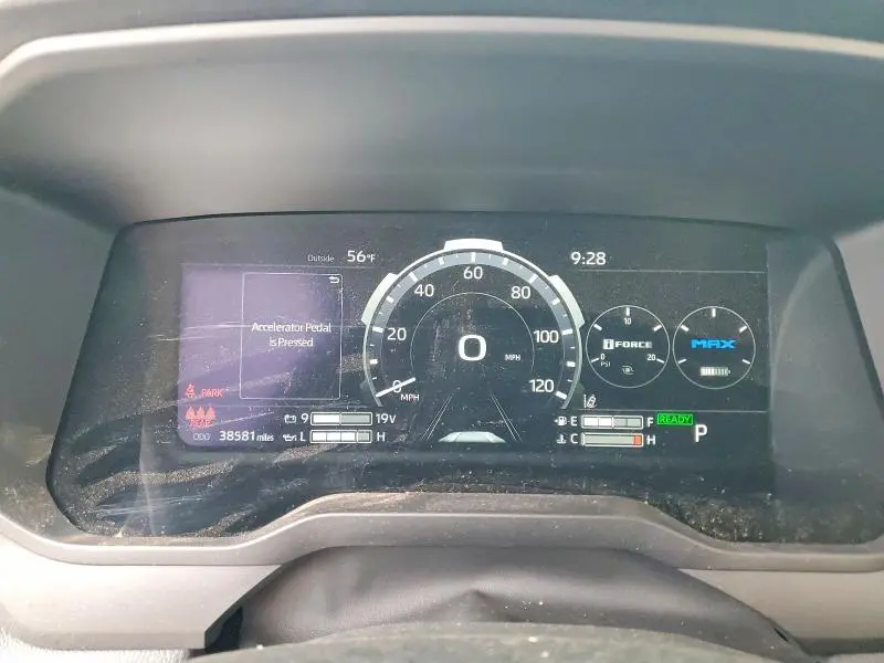 2024 TOYOTA TUNDRA CREWMAX LIMITED  