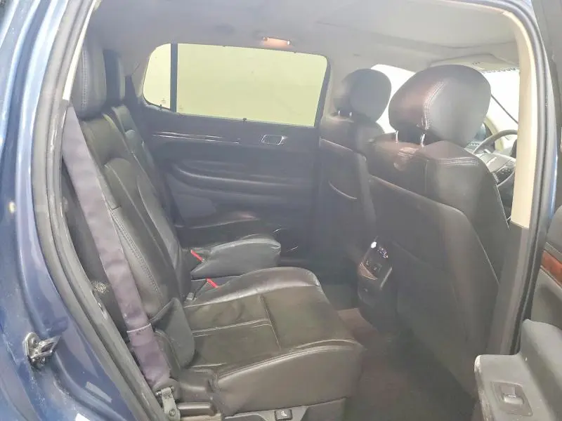 2018 LINCOLN MKT   