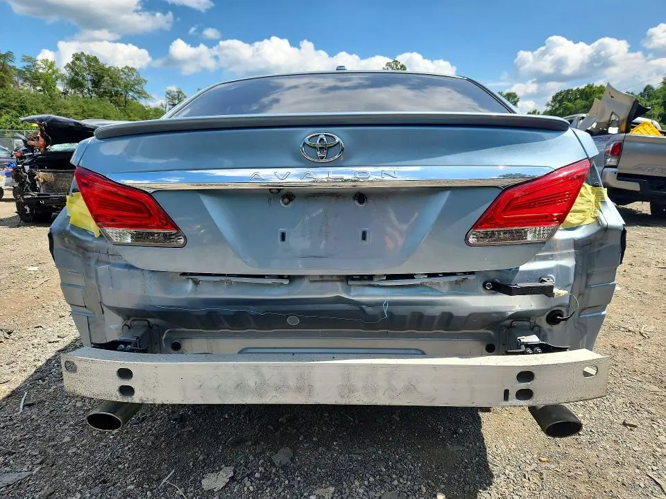 2011 TOYOTA AVALON LIMITED  