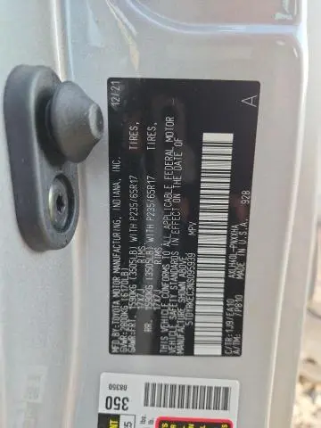 2022 TOYOTA SIENNA XLE  