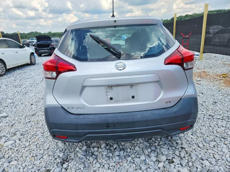 2019 NISSAN KICKS SV  
