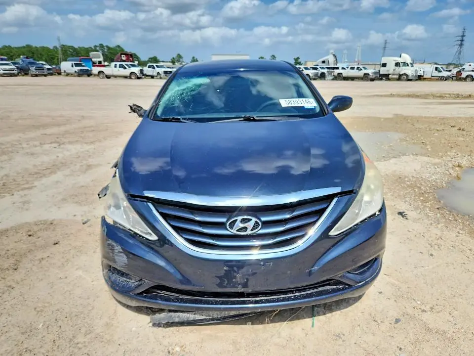 2011 HYUNDAI SONATA GLS  