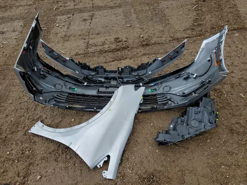 2023 TOYOTA PRIUS PRIME SE  