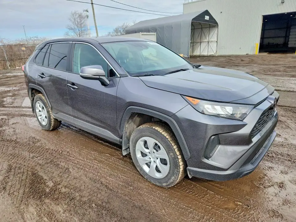2022 TOYOTA RAV4 LE  