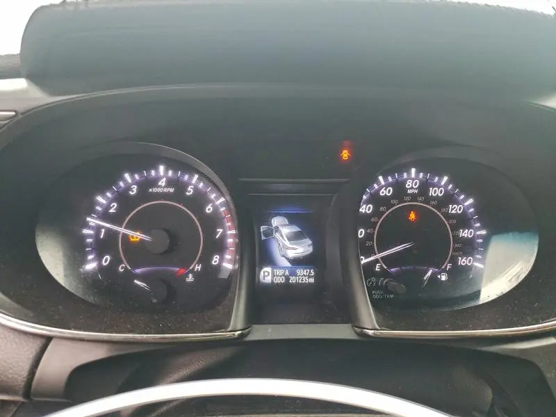 2015 TOYOTA AVALON XLE  