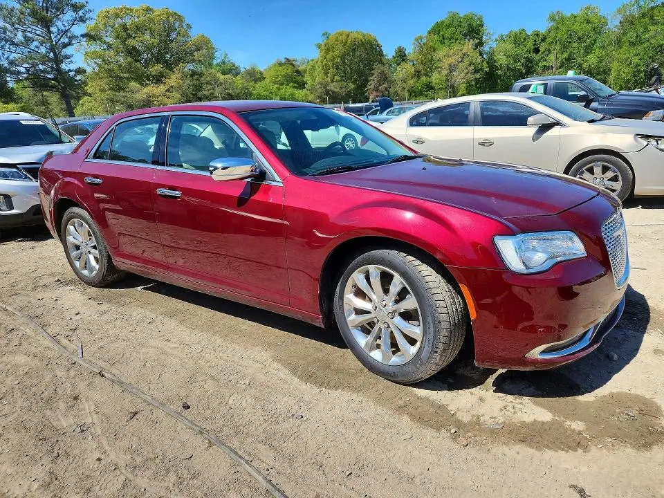 2019 CHRYSLER 300 LIMITED  