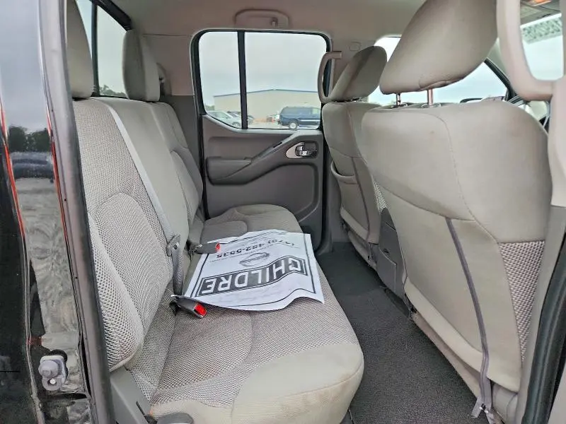 2019 NISSAN FRONTIER SV  