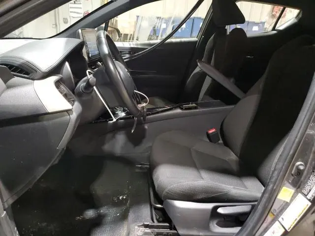 2019 TOYOTA C-HR XLE  