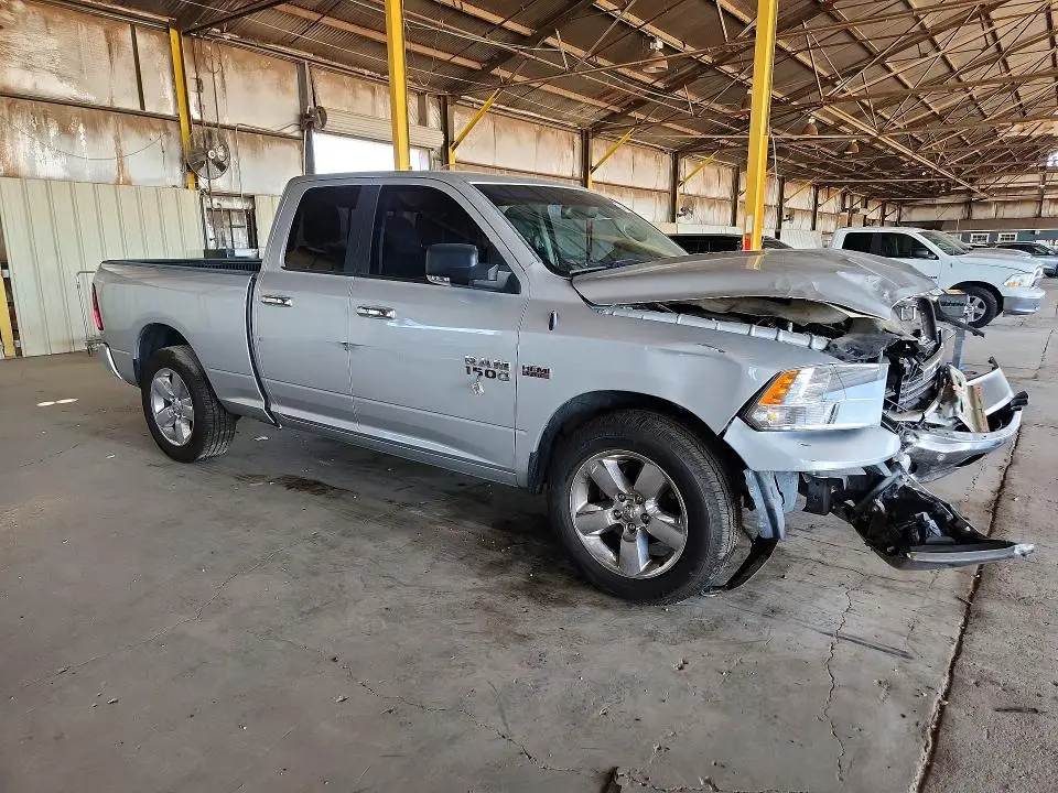 2017 RAM 1500 SLT  